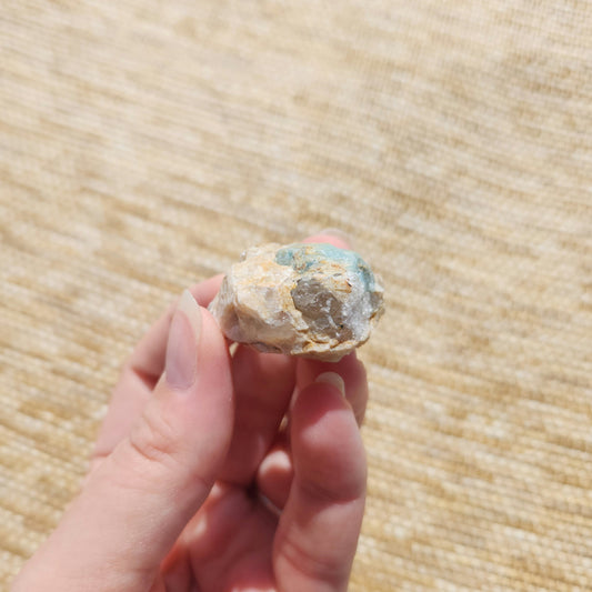 Aquamarine on Matrix Rough 24g