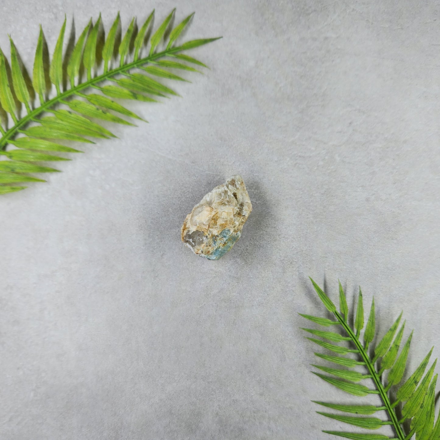 Aquamarine on Matrix Rough 24g