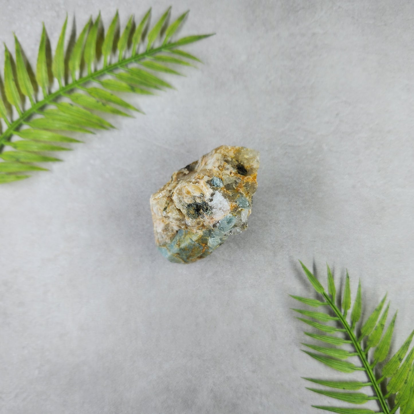 Aquamarine on Matrix Rough 86g