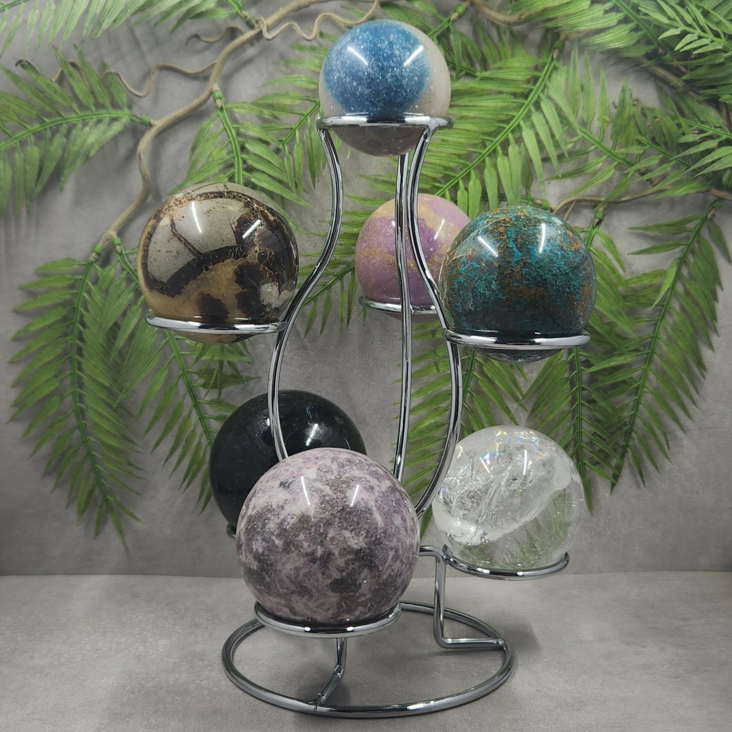 Metal 7 Sphere Stand