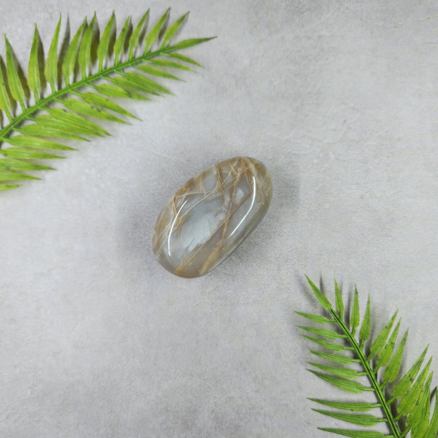 Peach Moonstone Palm Stone 66g