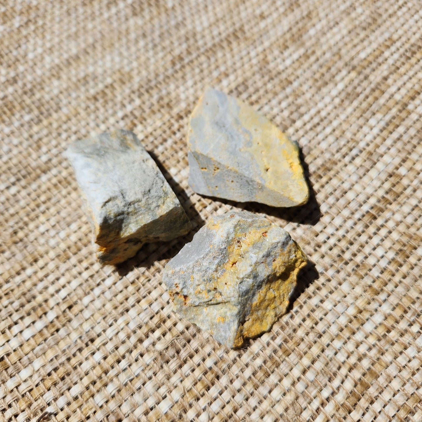 Bumblebee Jasper Rough Small