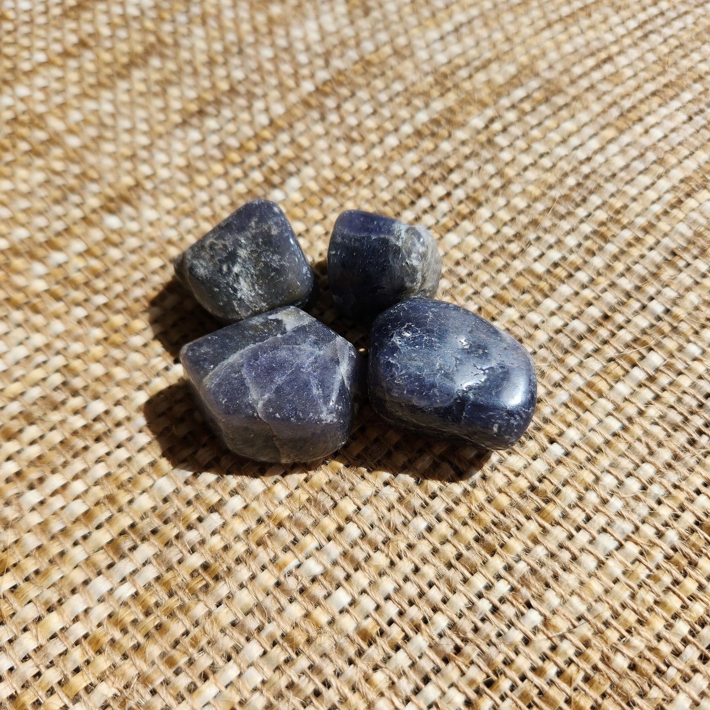 Iolite Tumble
