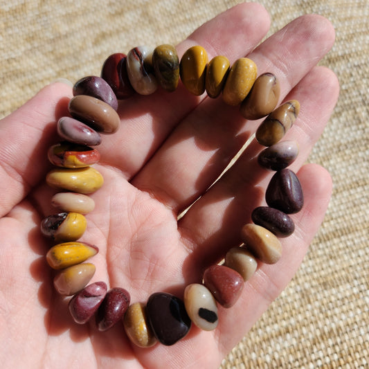 Mookaite Chip Bracelet 10mm