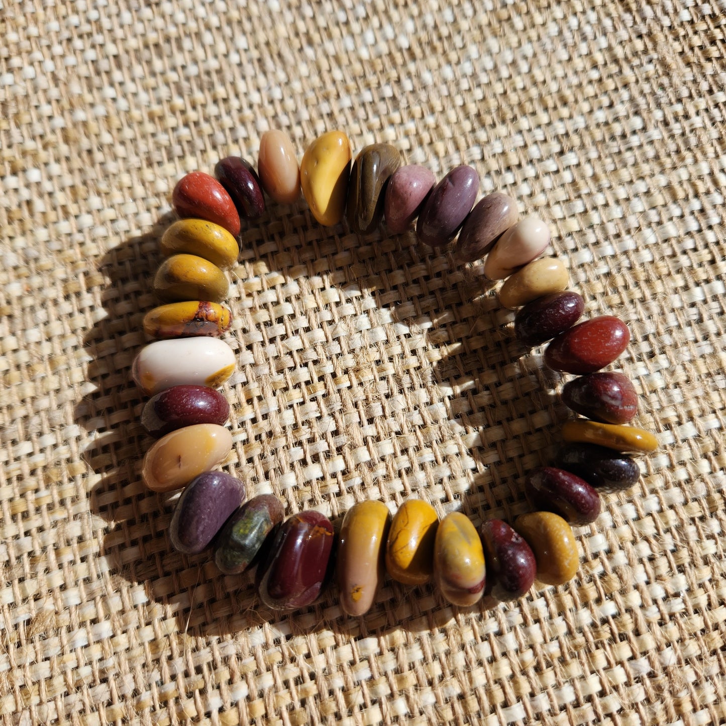Mookaite Chip Bracelet 10mm