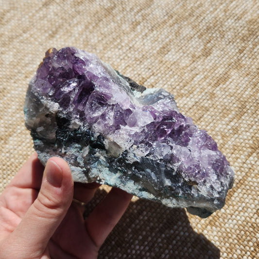 Amethyst Cluster 700g - Low Grade