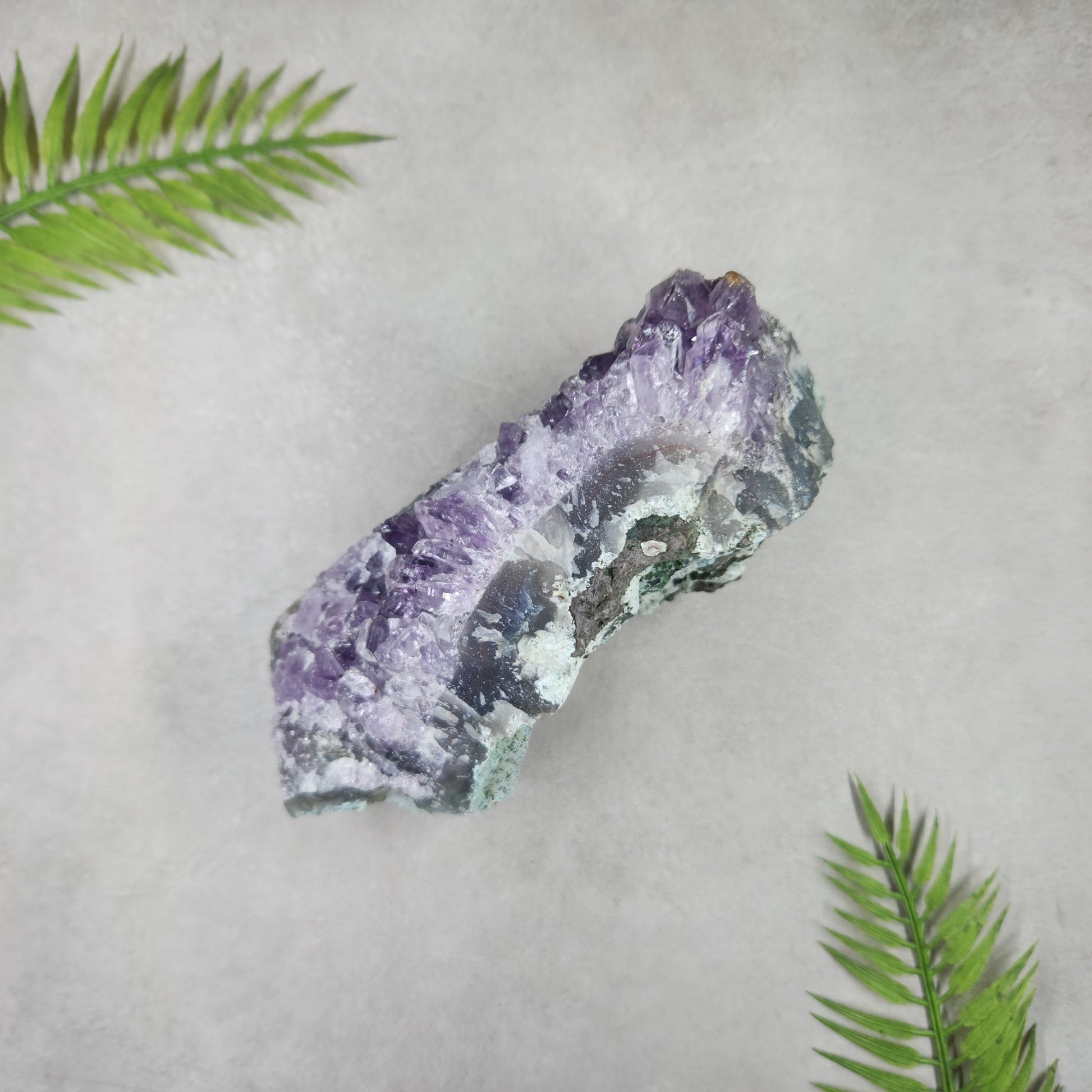 Amethyst Cluster 700g - Low Grade