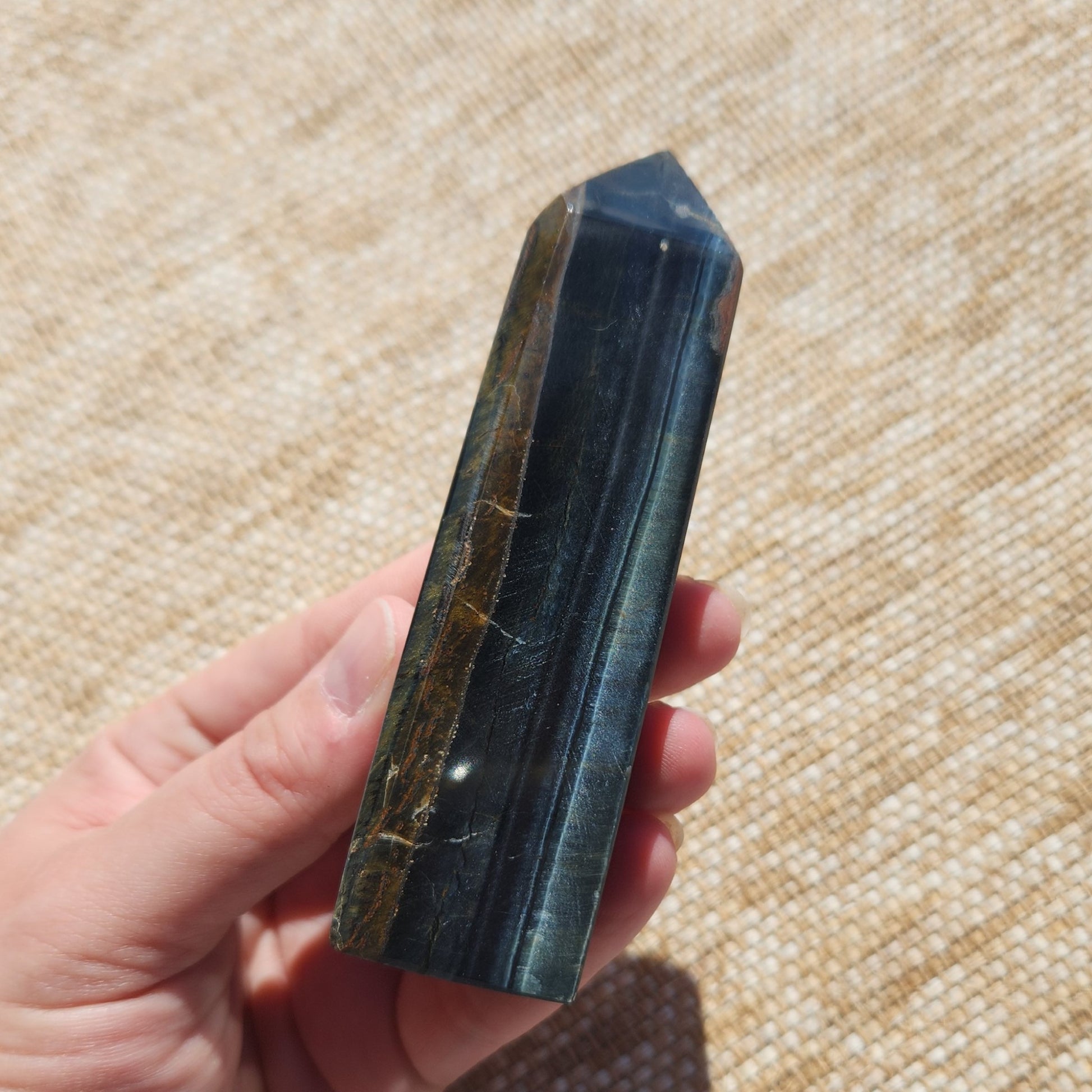 Blue Tigers Eye Generator 154g