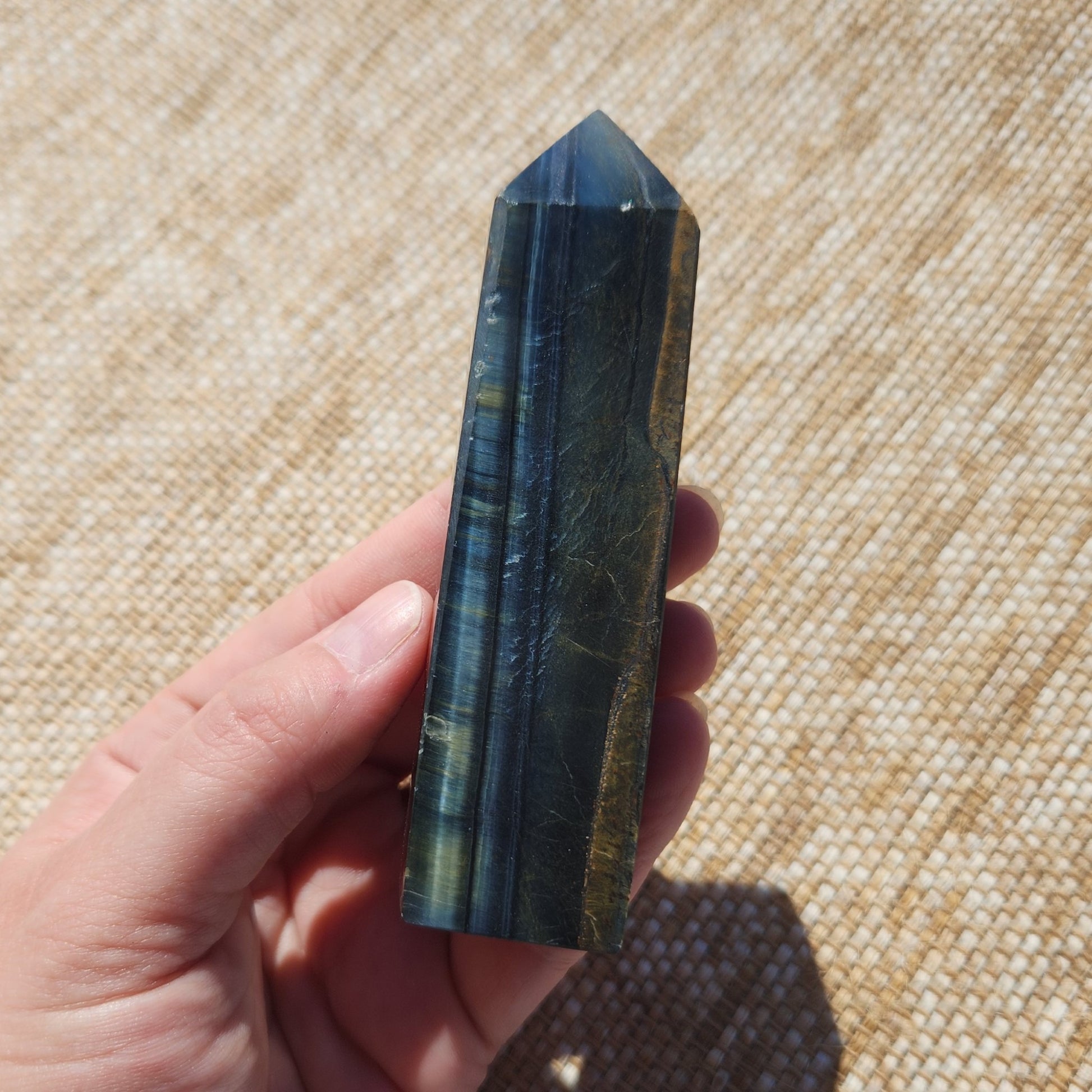 Blue Tigers Eye Generator 154g
