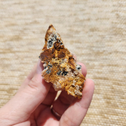 Cerussite on Barite 31g