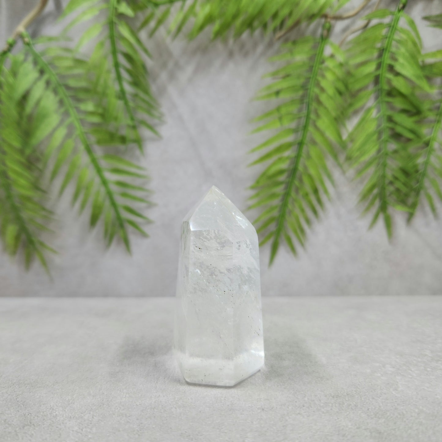 Clear Quartz Generator 99g