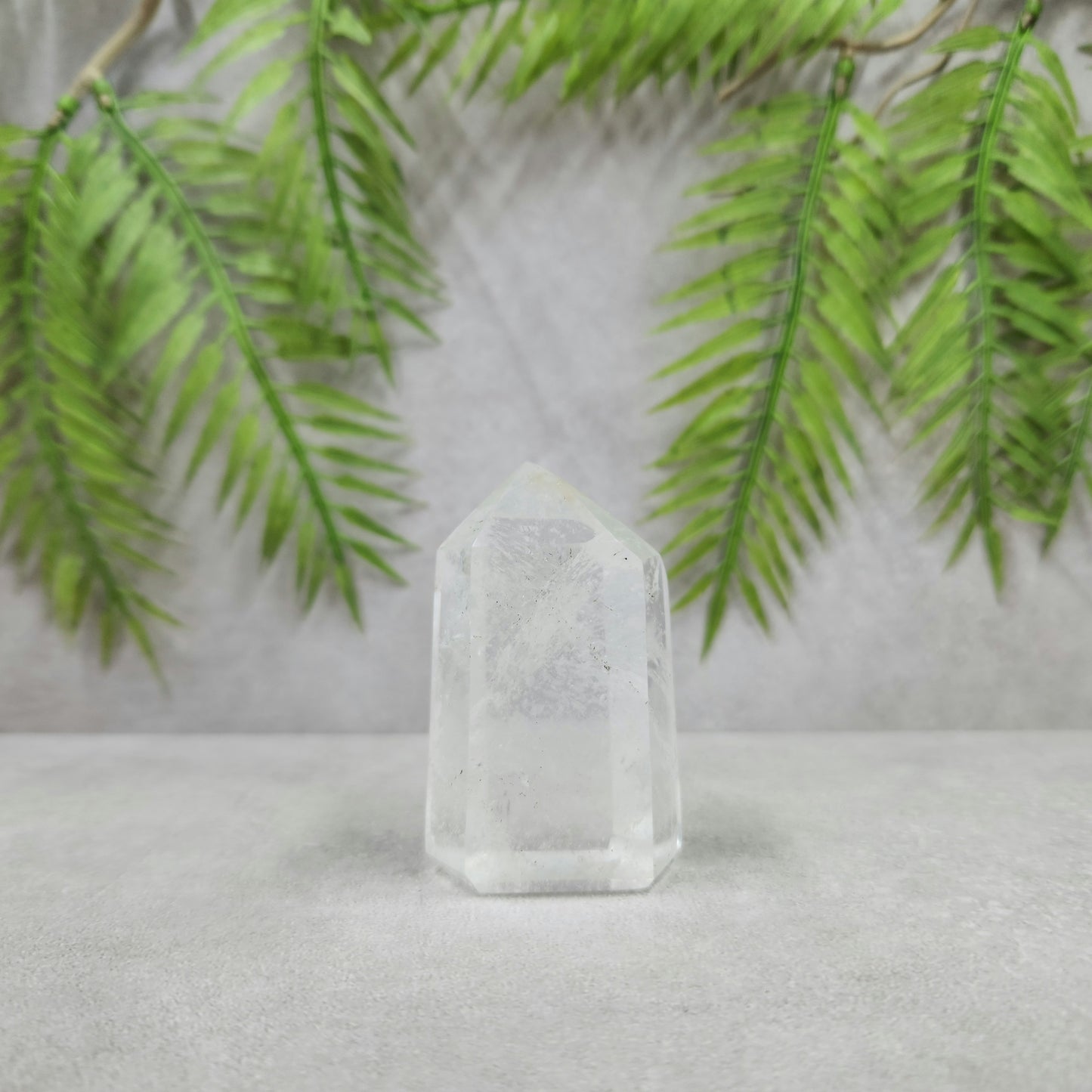 Clear Quartz Generator 99g