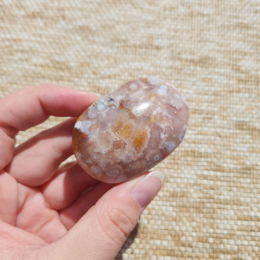Flower Agate Palm Stone