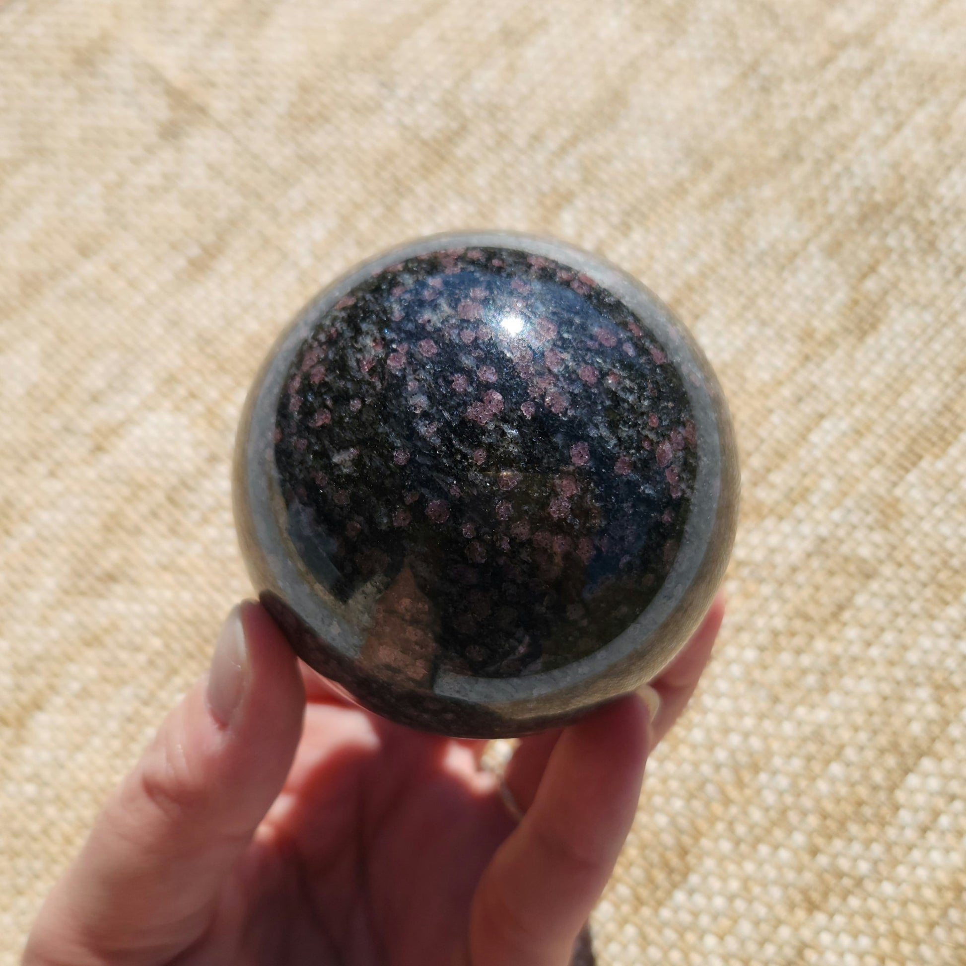 Garnet in Matrix Sphere 466g