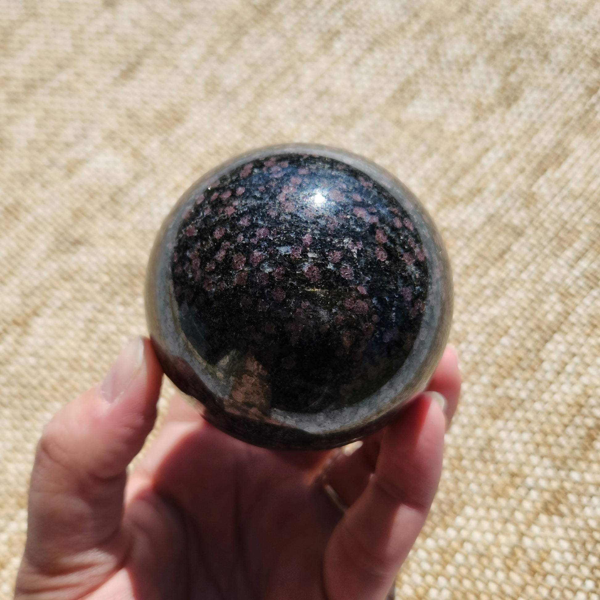 Garnet in Matrix Sphere 466g
