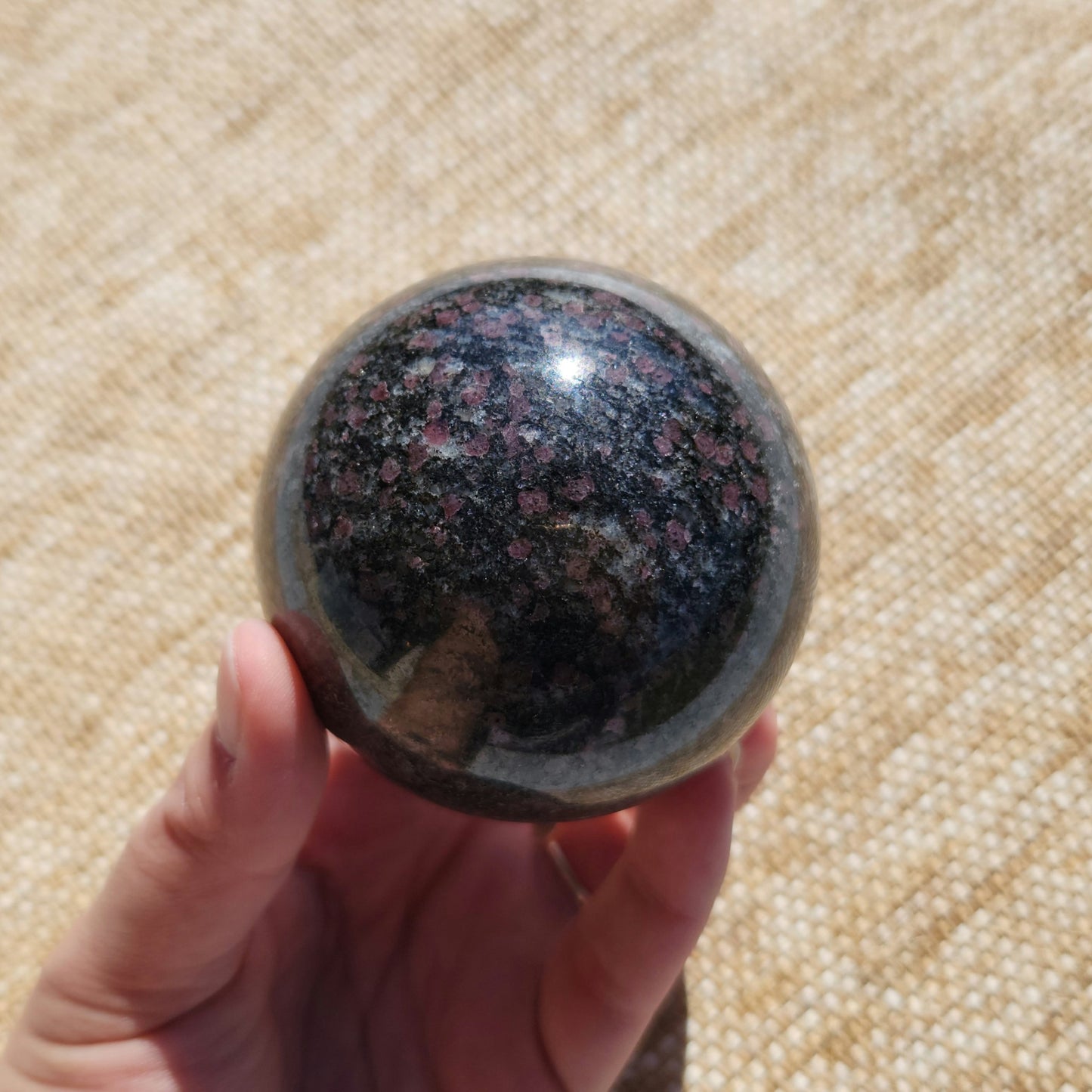 Garnet in Matrix Sphere 552g