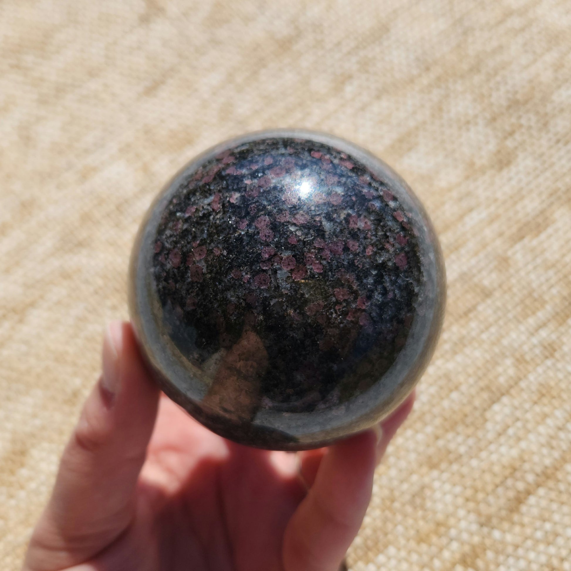 Garnet in Matrix Sphere 552g