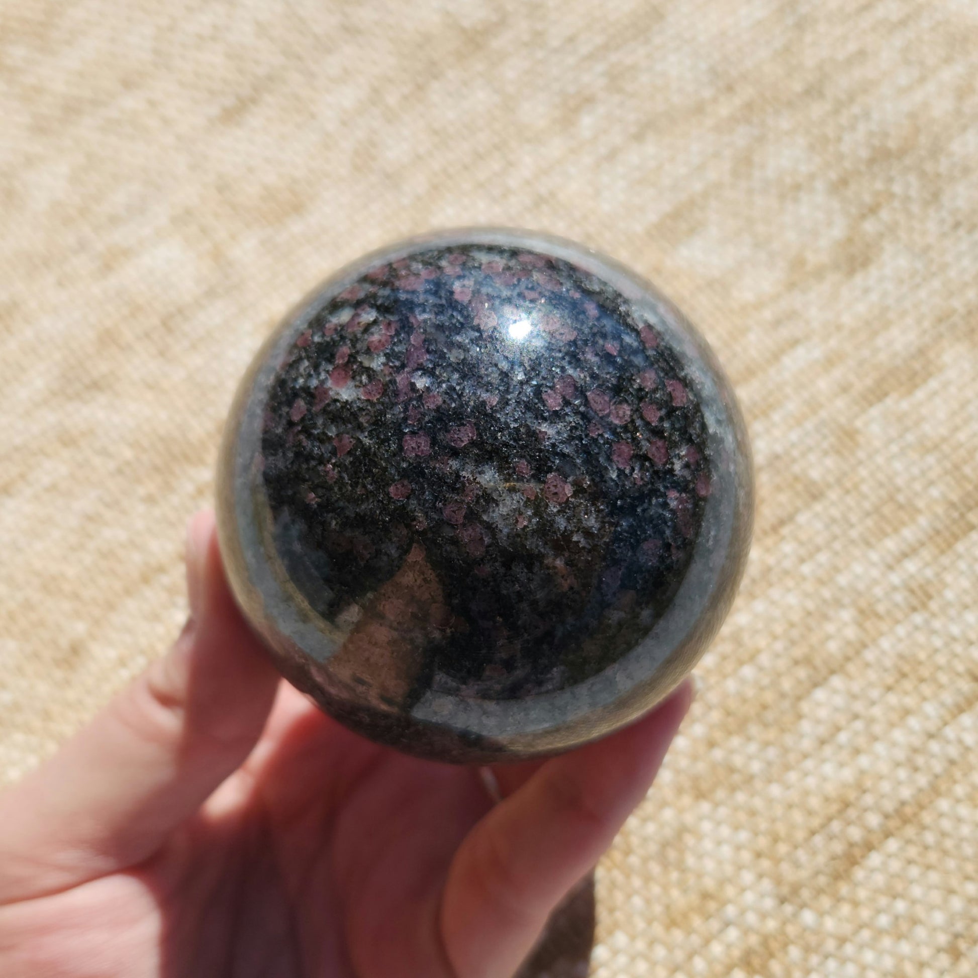 Garnet in Matrix Sphere 552g