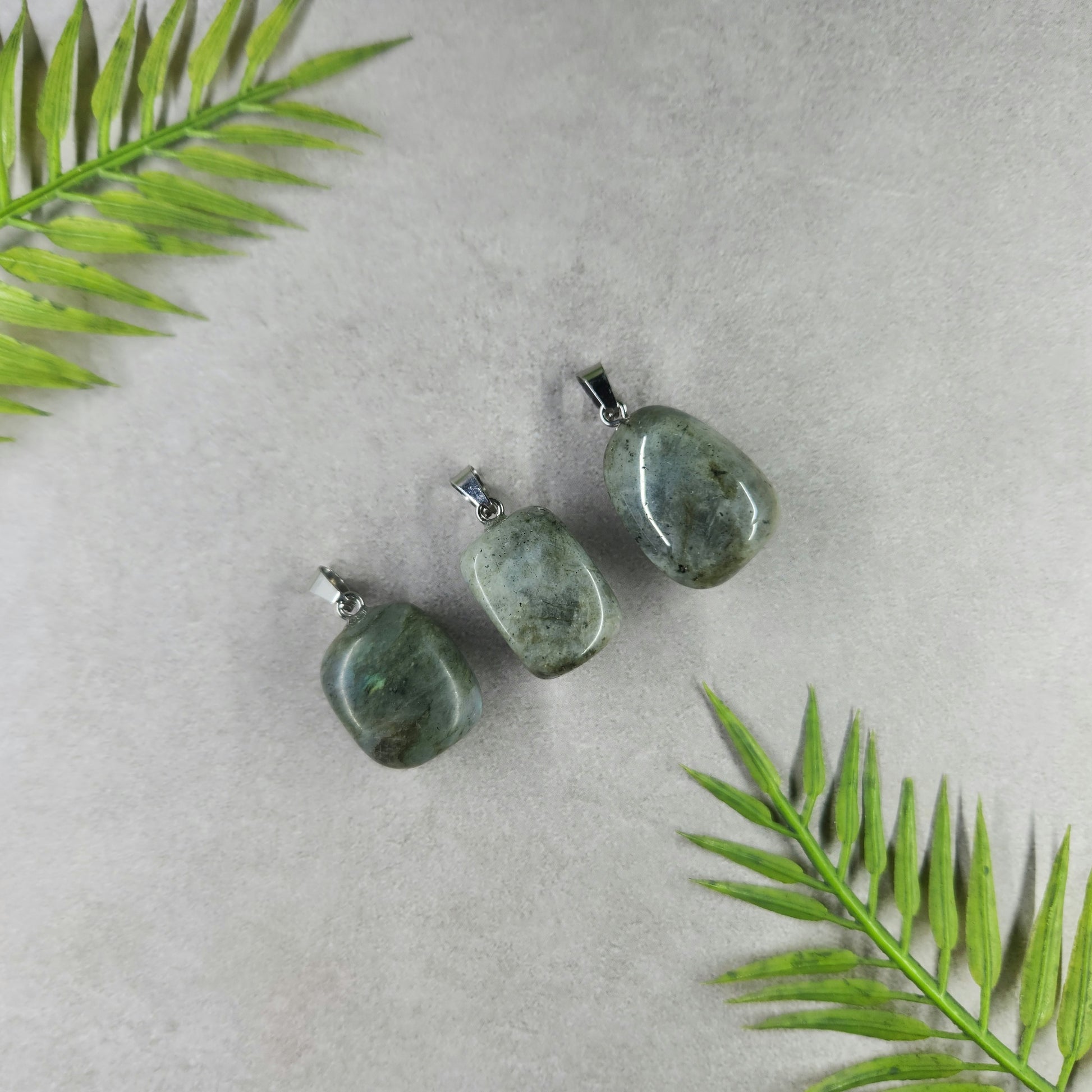 Labradorite Tumble Pendant