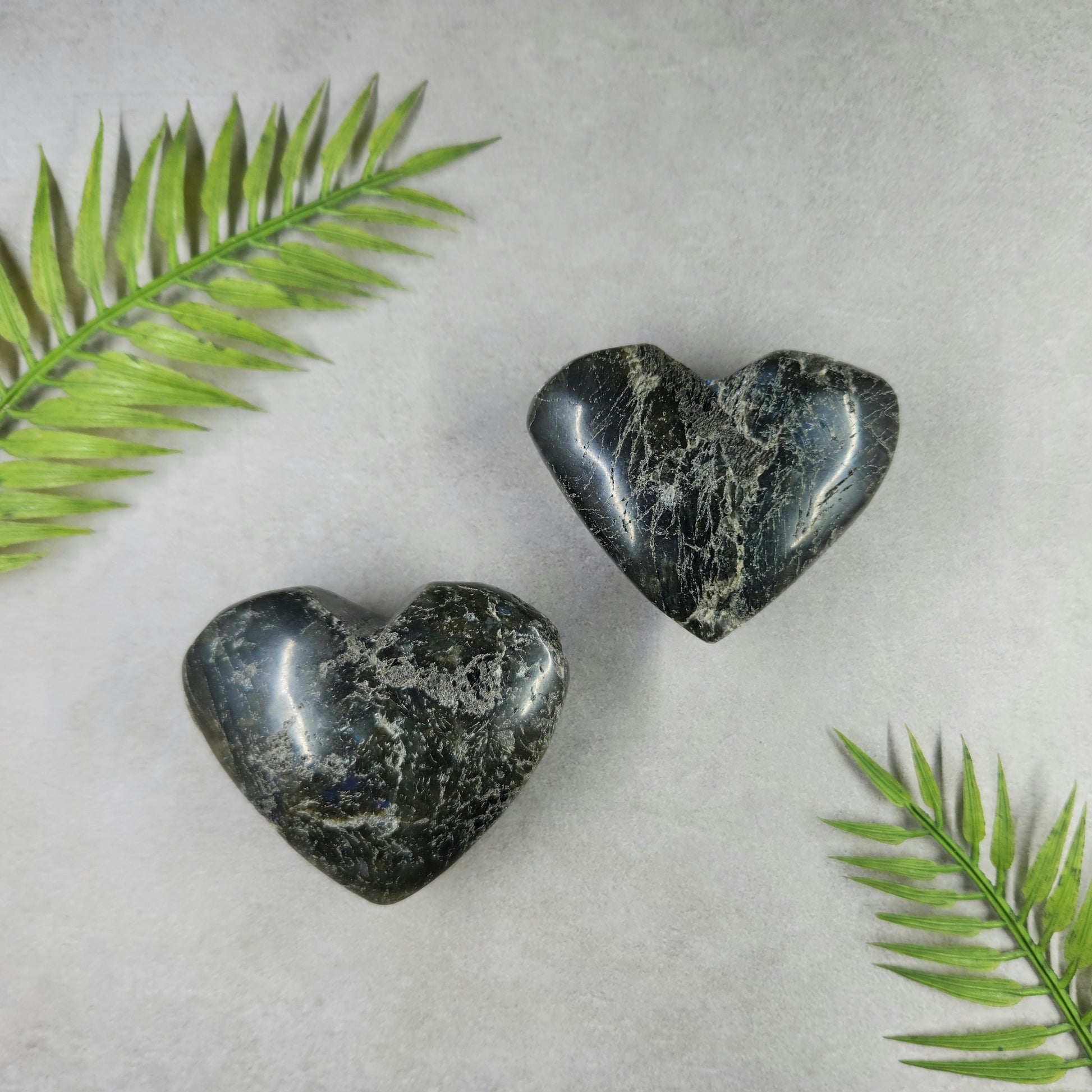 Labradorite Heart Unpolished 6cm