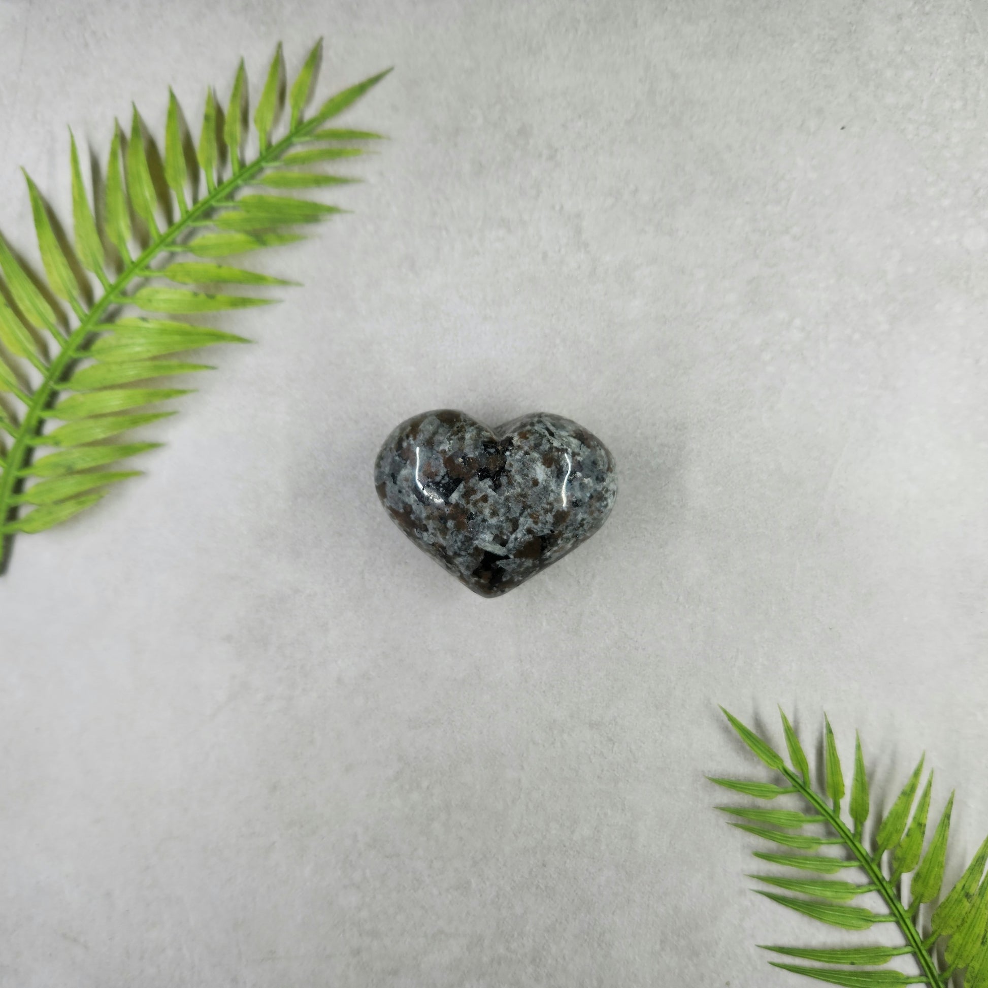 Yooperlite Heart 4.5cm