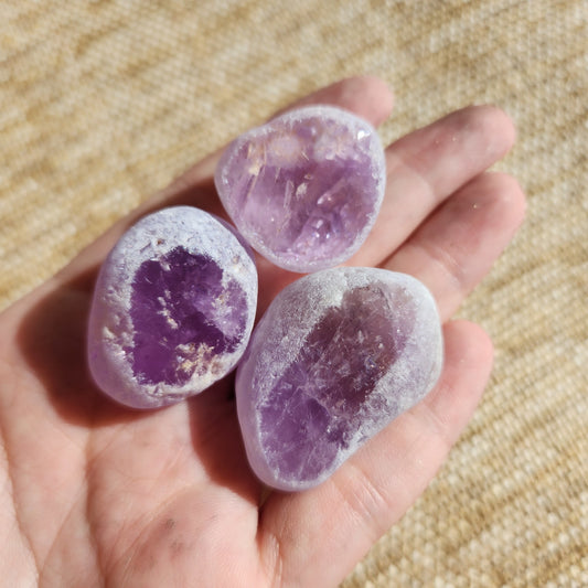 Amethyst Ema Egg