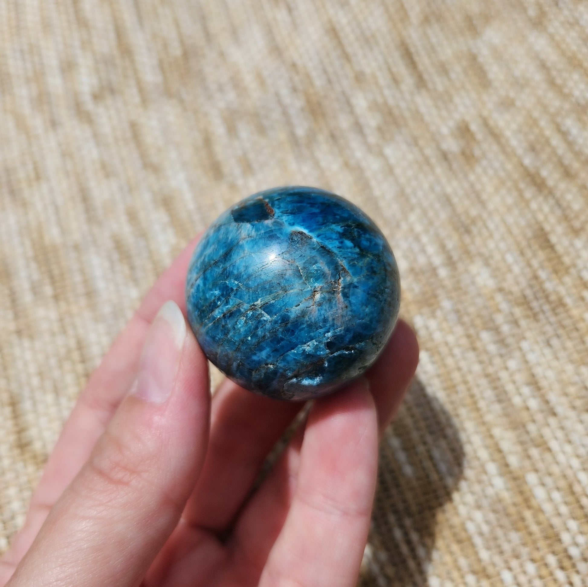 Apatite Sphere 3.5cm