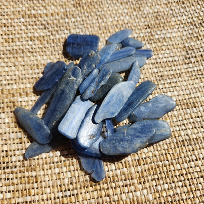 Blue Kyanite Chips 50g