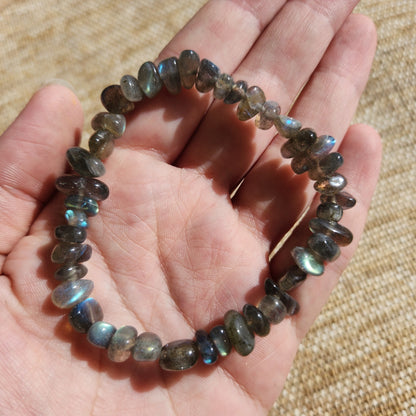 Labradorite Chip Bracelet 8mm