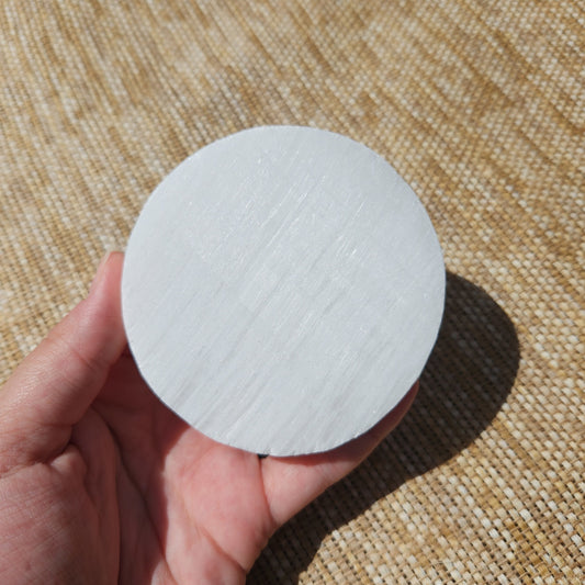 Selenite Plate - Round 8cm