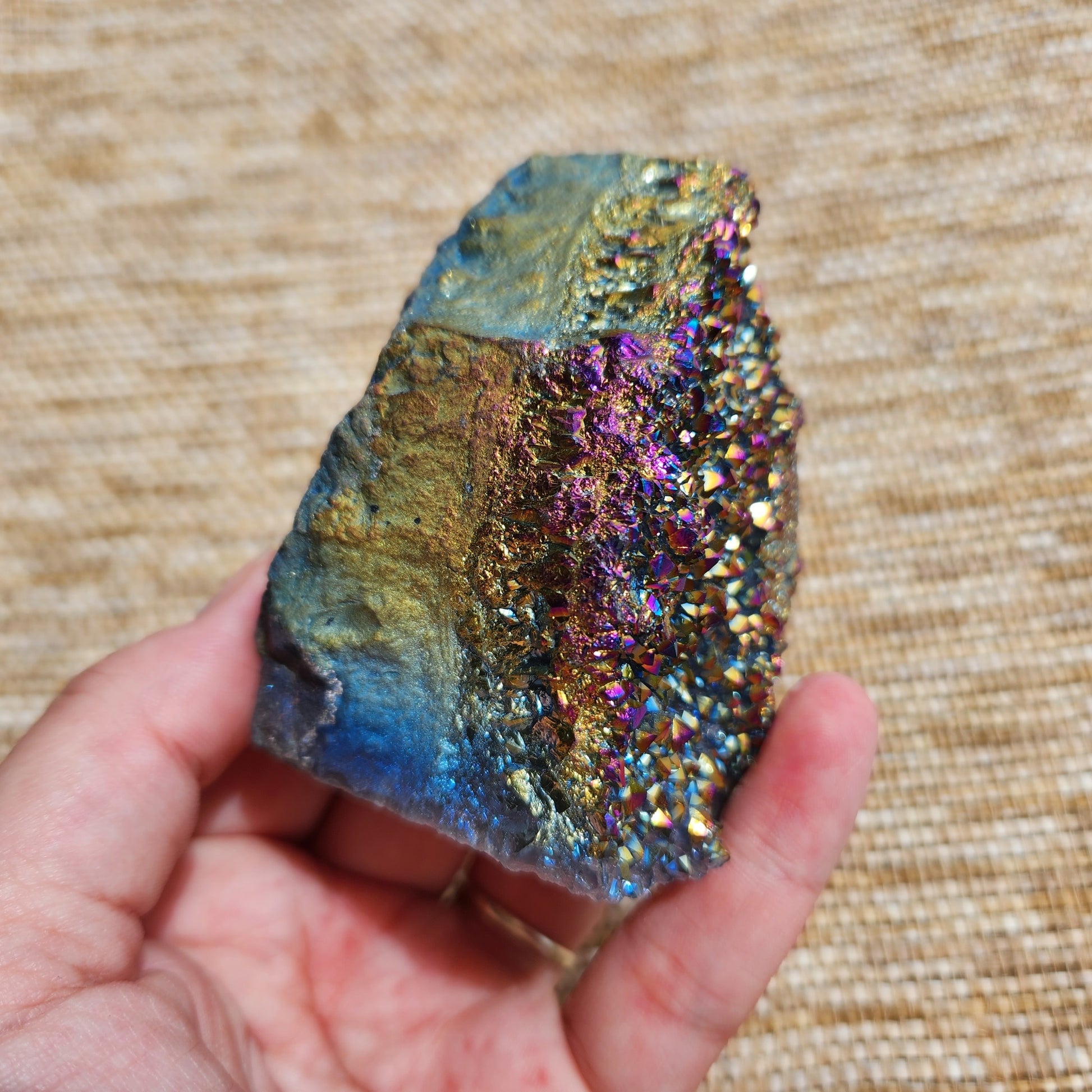 Titanium Aura Amethyst 283g